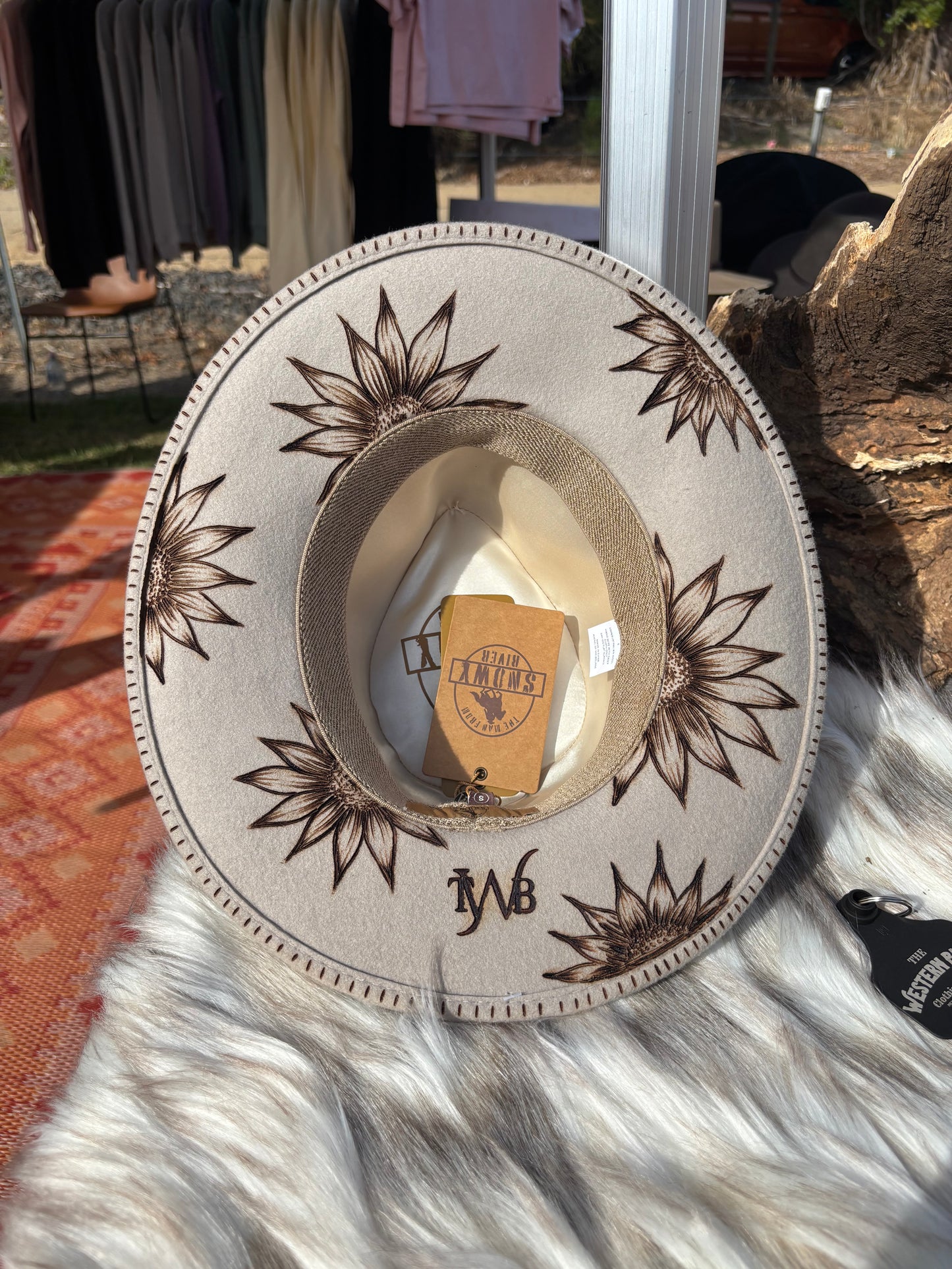 Snowy River Flower Bomb Hat Burn | Oat