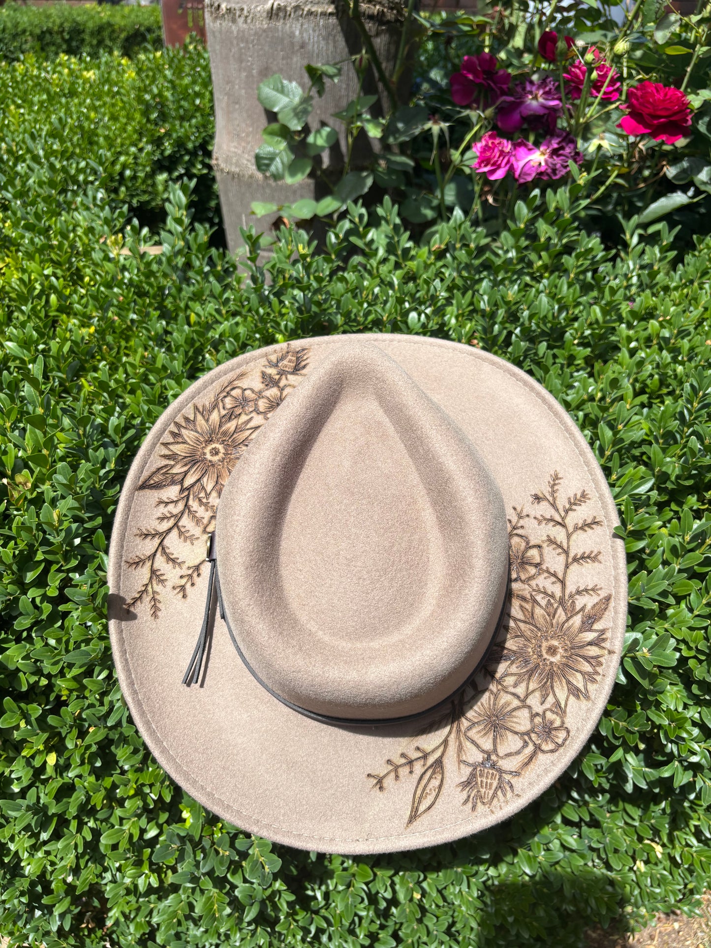 Snowy River Dancing Flowers | Putty