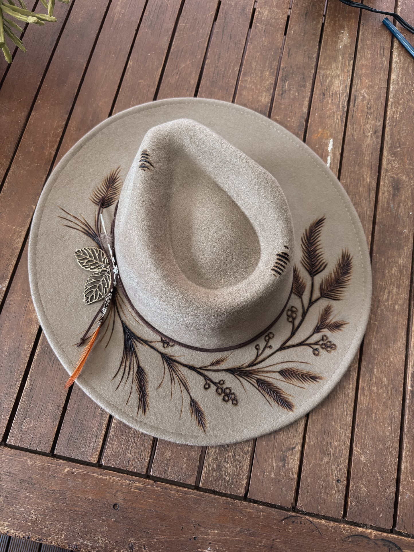 Clover Fern Burnt Hat