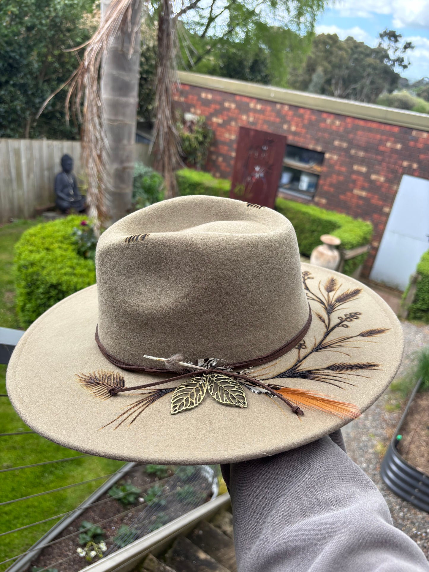 Clover Fern Burnt Hat