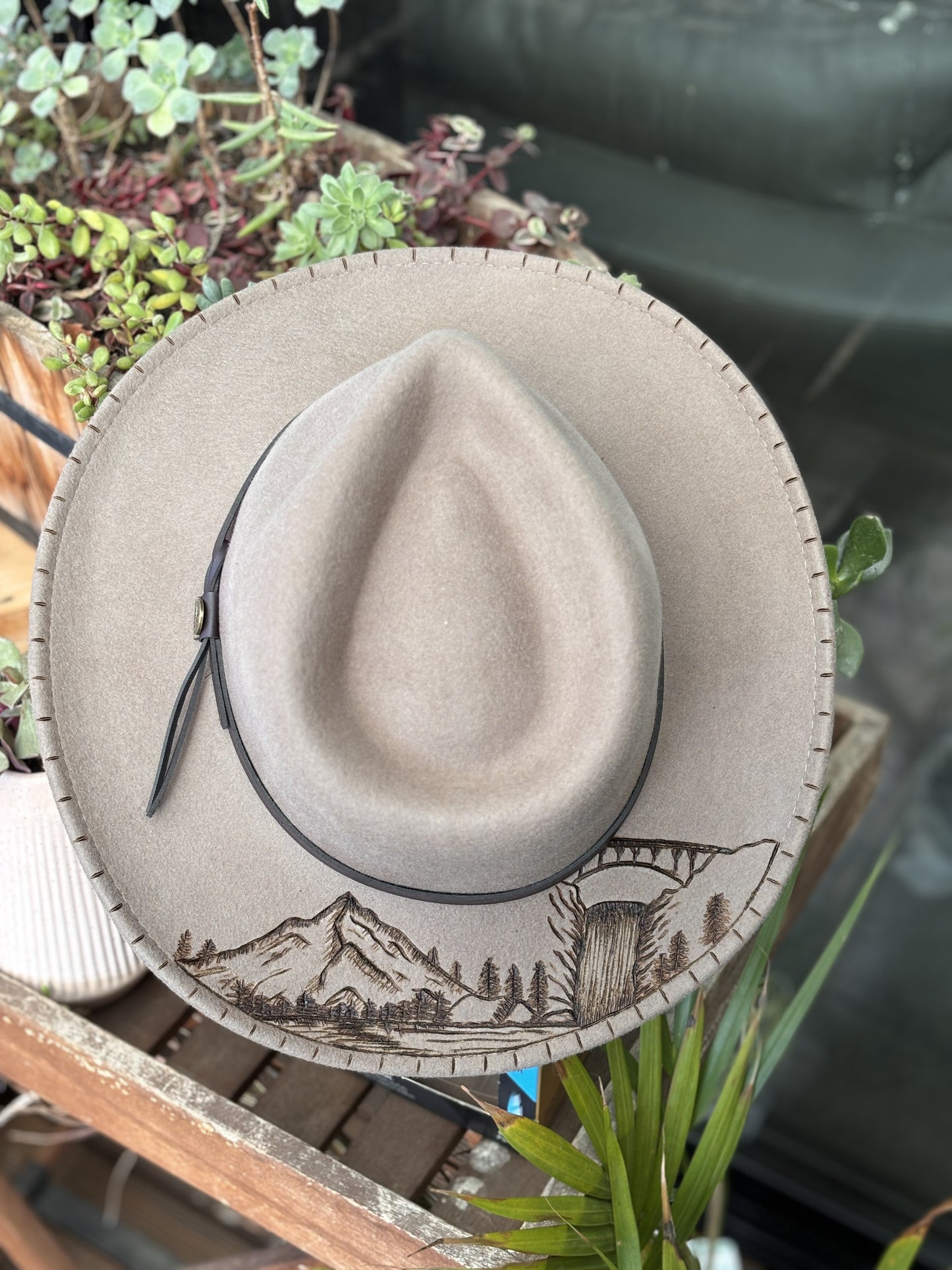 Snowy River Alps Burnt Hat | Putty