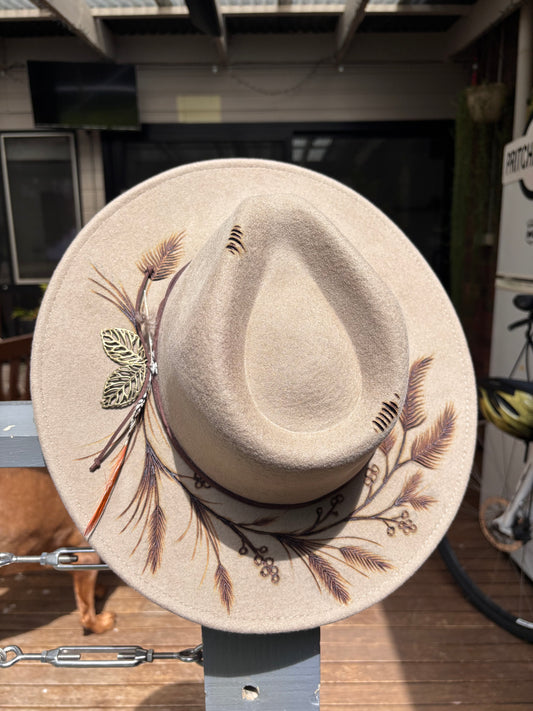 Clover Fern Burnt Hat